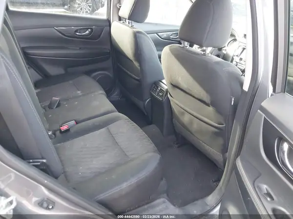 5N1AT2MV0JC706362 2018 NISSAN ROGUE - Image 8