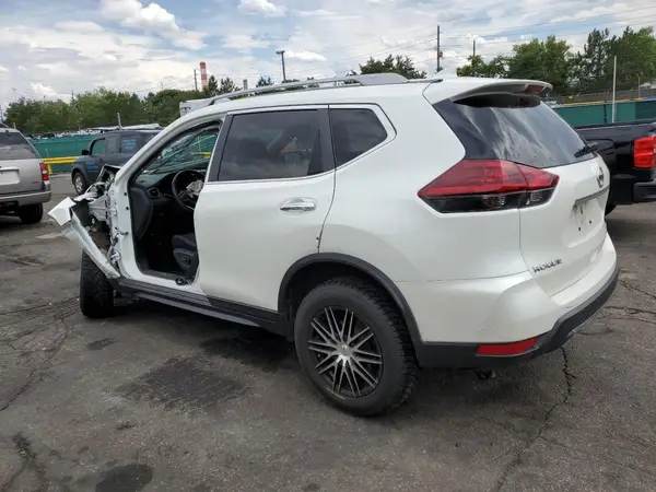 5N1AT2MV0JC708743 2018 NISSAN ROGUE - Image 2