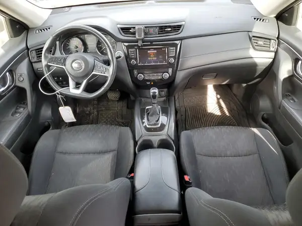 5N1AT2MV0JC710878 2018 NISSAN ROGUE - Image 8