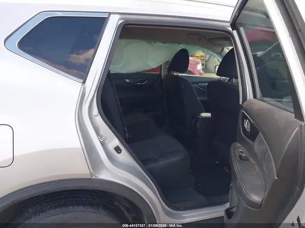 5N1AT2MV0JC711254 2018 NISSAN ROGUE - Image 8