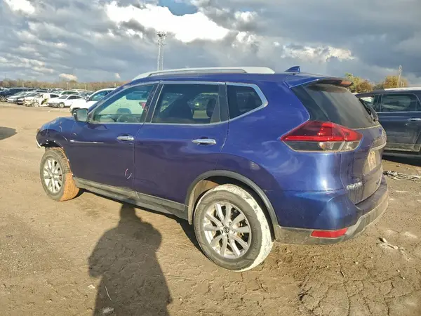5N1AT2MV0JC711805 2018 NISSAN ROGUE - Image 2