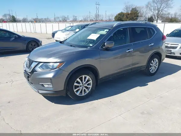 5N1AT2MV0JC718866 2018 NISSAN ROGUE - Image 2
