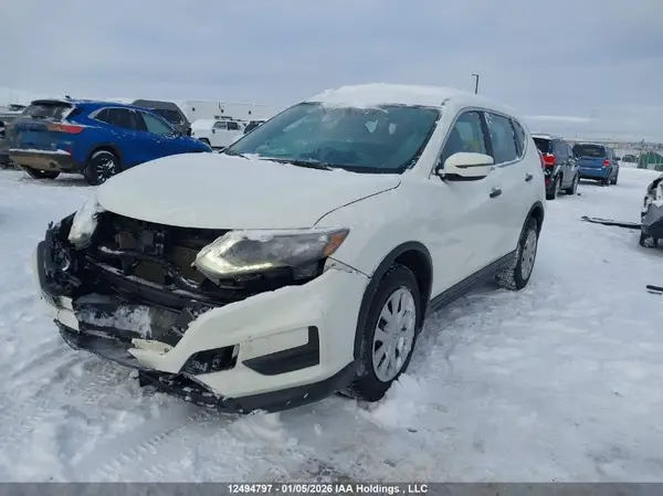 5N1AT2MV0JC723985 2018 NISSAN ROGUE - Image 2