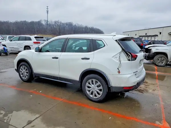 5N1AT2MV0JC725994 2018 NISSAN ROGUE - Image 2