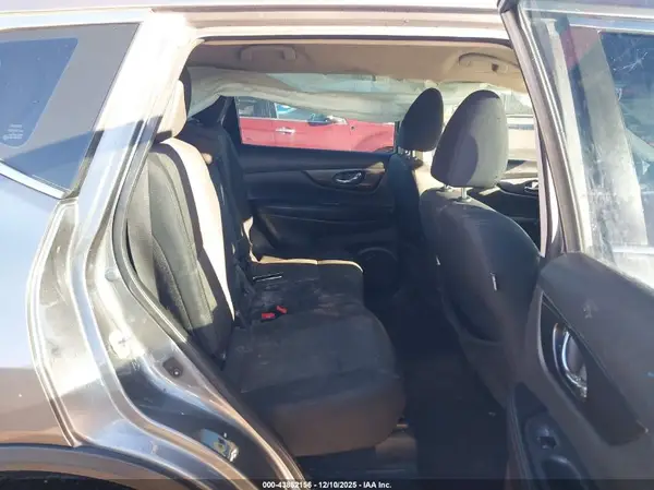 5N1AT2MV0JC726630 2018 NISSAN ROGUE - Image 8