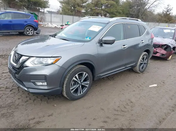 5N1AT2MV0JC729169 2018 NISSAN ROGUE - Image 2