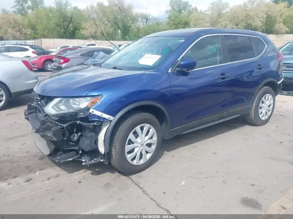 5N1AT2MV0JC738213 2018 NISSAN ROGUE - Image 2