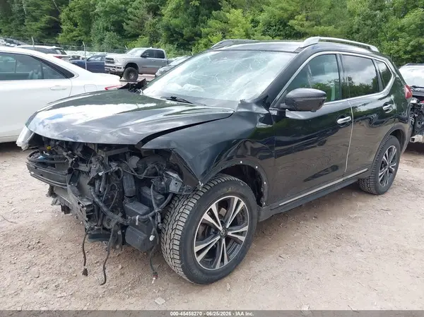 5N1AT2MV0JC743914 2018 NISSAN ROGUE - Image 2