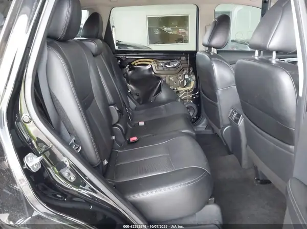 5N1AT2MV0JC745128 2018 NISSAN ROGUE - Image 8