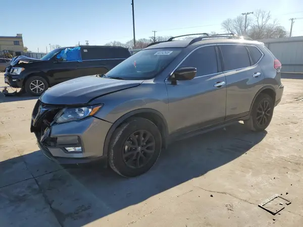5N1AT2MV0JC754394 2018 NISSAN ROGUE - Image 1