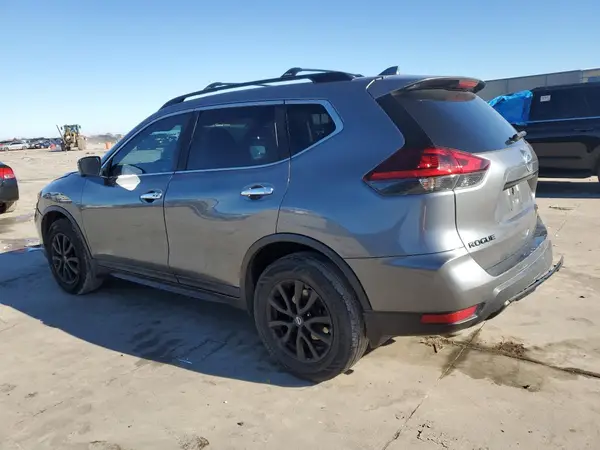 5N1AT2MV0JC754394 2018 NISSAN ROGUE - Image 2