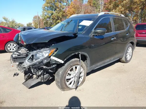 5N1AT2MV0JC754928 2018 NISSAN ROGUE - Image 2