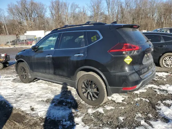 5N1AT2MV0JC756484 2018 NISSAN ROGUE - Image 2