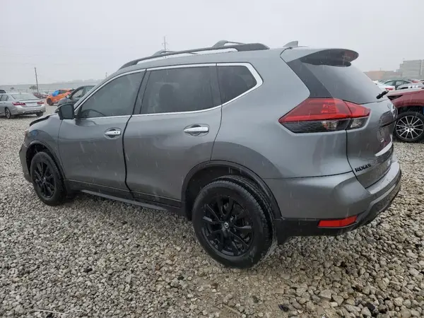 5N1AT2MV0JC759949 2018 NISSAN ROGUE - Image 2