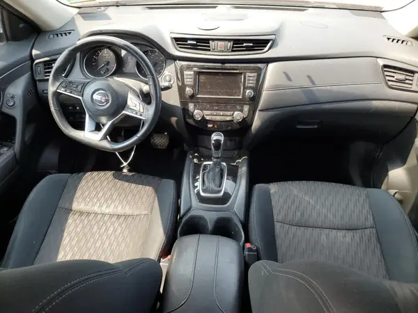 5N1AT2MV0JC760597 2018 NISSAN ROGUE - Image 8