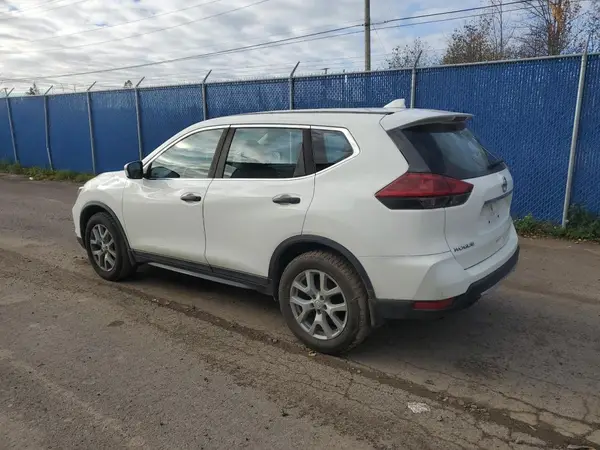 5N1AT2MV0JC768148 2018 NISSAN ROGUE - Image 2