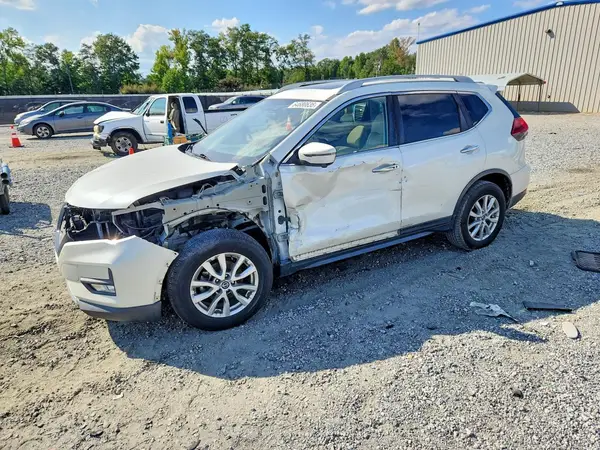 5N1AT2MV0JC769011 2018 NISSAN ROGUE - Image 1