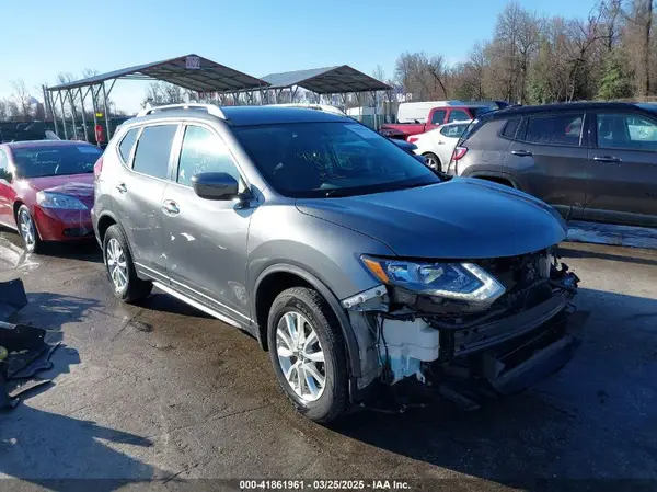 5N1AT2MV0JC769705 2018 NISSAN ROGUE - Image 1