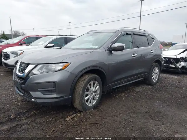 5N1AT2MV0JC770336 2018 NISSAN ROGUE - Image 2