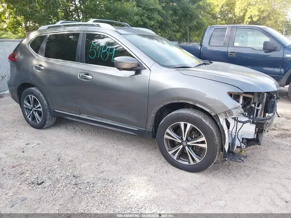 5N1AT2MV0JC772216 2018 NISSAN ROGUE - Image 1