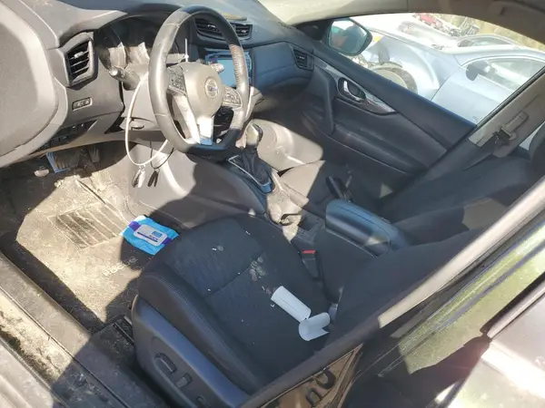 5N1AT2MV0JC772412 2018 NISSAN ROGUE - Image 8