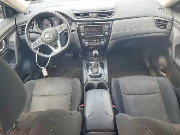5N1AT2MV0JC772877 2018 NISSAN ROGUE - Image 8