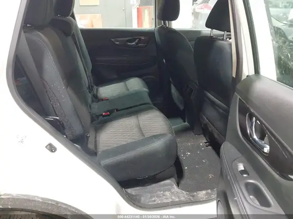 5N1AT2MV0JC775083 2018 NISSAN ROGUE - Image 8