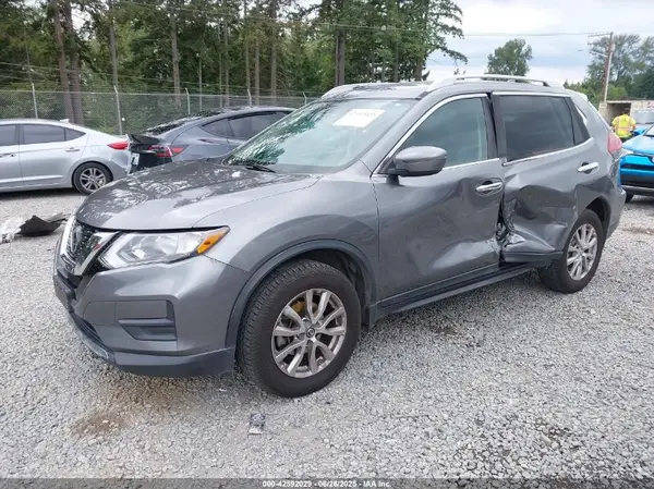 5N1AT2MV0JC787248 2018 NISSAN ROGUE - Image 2