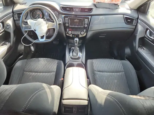 5N1AT2MV0JC788643 2018 NISSAN ROGUE - Image 8