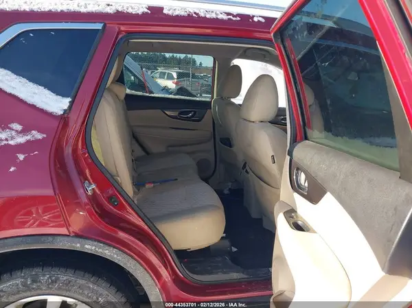 5N1AT2MV0JC788867 2018 NISSAN ROGUE - Image 8