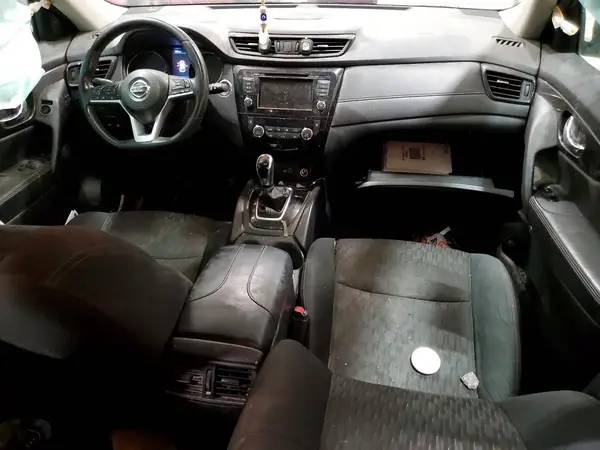 5N1AT2MV0JC790828 2018 NISSAN ROGUE - Image 8