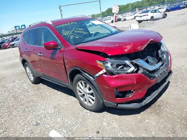 5N1AT2MV0JC792675 2018 NISSAN ROGUE - Image 1