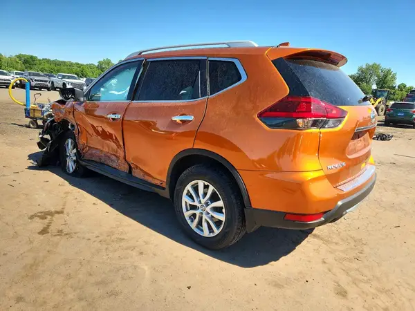5N1AT2MV0JC801987 2018 NISSAN ROGUE - Image 2