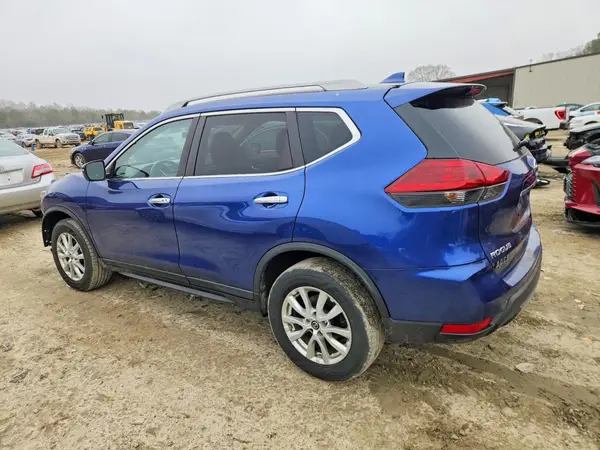 5N1AT2MV0JC802573 2018 NISSAN ROGUE - Image 2
