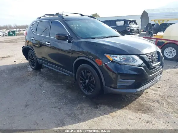 5N1AT2MV0JC802718 2018 NISSAN ROGUE - Image 1