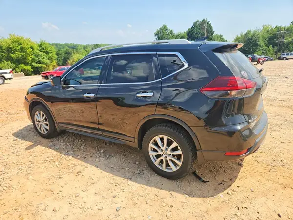 5N1AT2MV0JC805439 2018 NISSAN ROGUE - Image 2