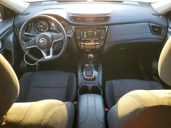 5N1AT2MV0JC809586 2018 NISSAN ROGUE - Image 8
