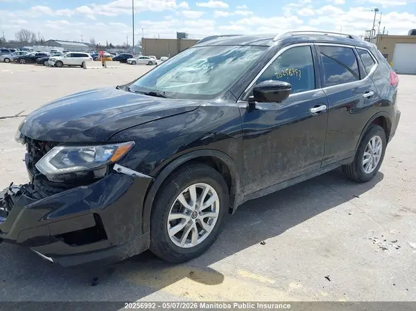 5N1AT2MV0JC809894 2018 NISSAN ROGUE - Image 2