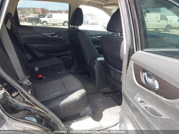 5N1AT2MV0JC809894 2018 NISSAN ROGUE - Image 8