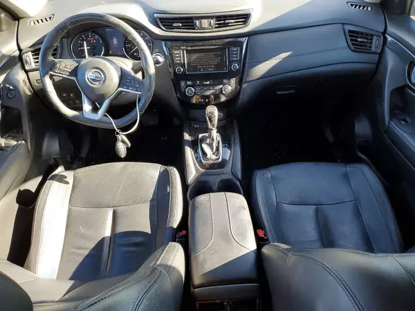 5N1AT2MV0JC812942 2018 NISSAN ROGUE - Image 8