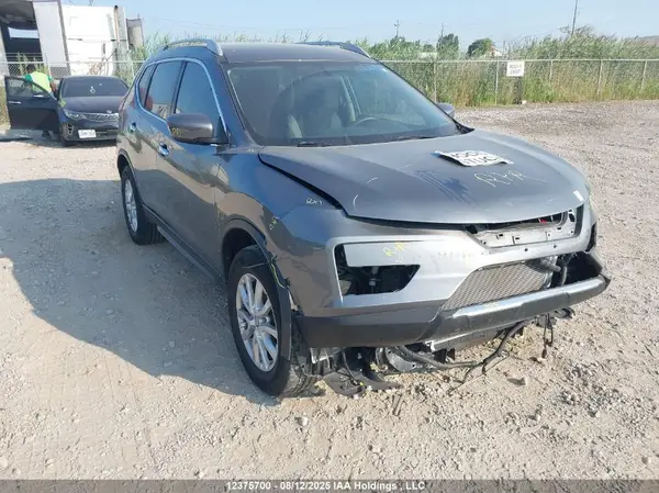 5N1AT2MV0JC813184 2018 NISSAN ROGUE - Image 1