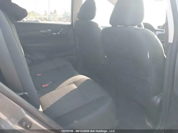 5N1AT2MV0JC813184 2018 NISSAN ROGUE - Image 8