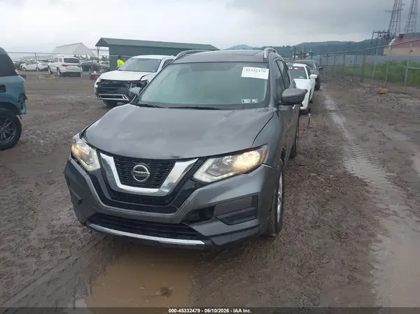 5N1AT2MV0JC813461 2018 NISSAN ROGUE - Image 2