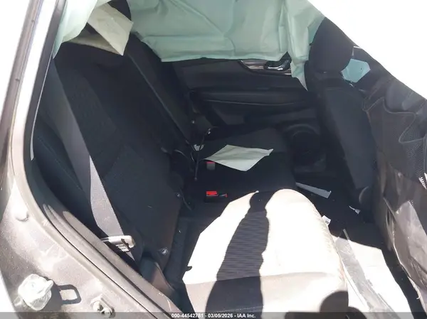 5N1AT2MV0JC814139 2018 NISSAN ROGUE - Image 8