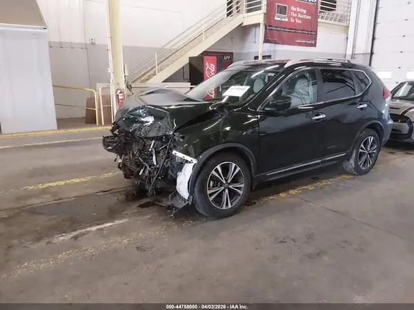 5N1AT2MV0JC816716 2018 NISSAN ROGUE - Image 2