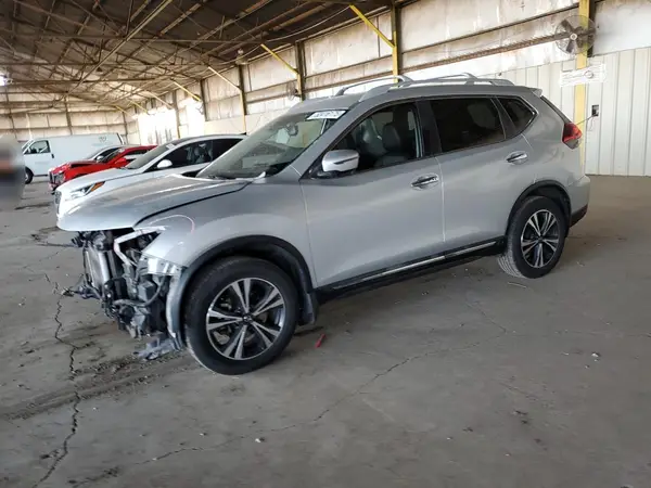 5N1AT2MV0JC816845 2018 NISSAN ROGUE - Image 1