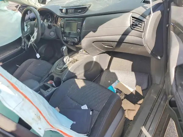 5N1AT2MV0JC817803 2018 NISSAN ROGUE - Image 8