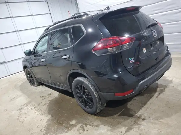 5N1AT2MV0JC825979 2018 NISSAN ROGUE - Image 2