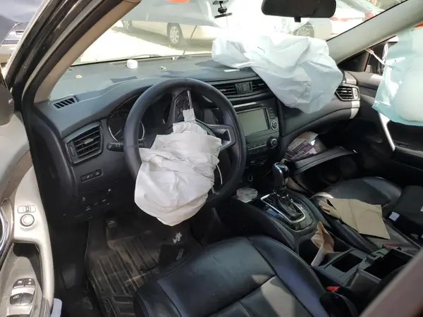5N1AT2MV0JC829790 2018 NISSAN ROGUE - Image 8