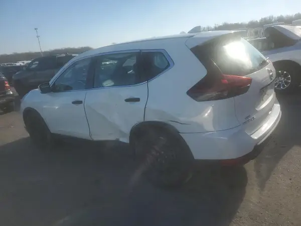 5N1AT2MV0JC840563 2018 NISSAN ROGUE - Image 2